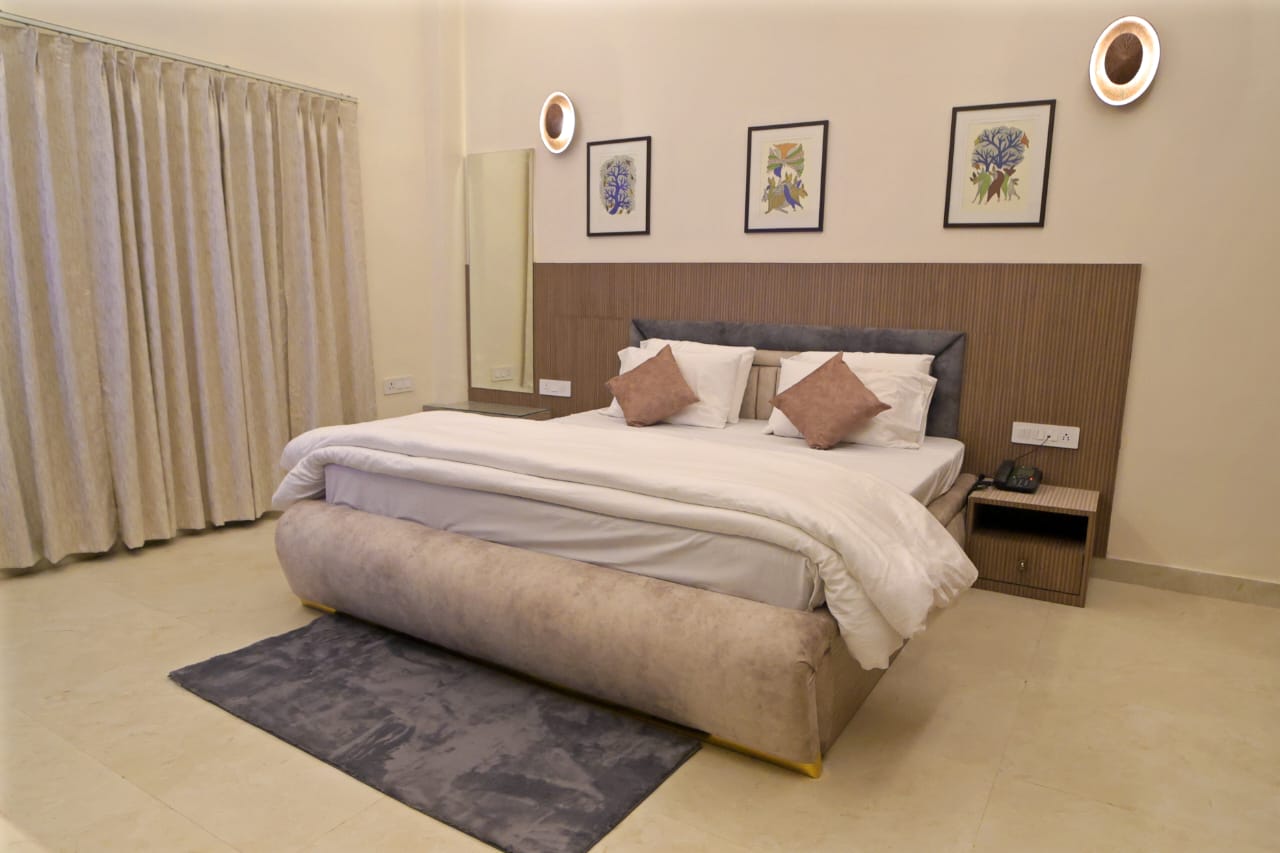 Luxury Rooms for a Short Stay in Jawahar Nagar, Jaipur--Jaipur